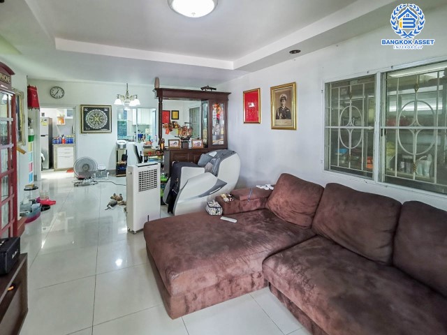 *****ทาวน์เฮ้าส์มือสองย่านนนทบุรี ม.พฤกษาวิลล์28 วงแหวน-รัตนาธิเบศร์ หลังมุม! เนื้อที่กว้างขวางถึง 25.7 ตร.ว. ฟังก์ชัน 3 ห้องนอน 2 ห้องน้ำ 1 ที่จอดรถ บนทำเลสุดสะดวก ใกล้ถนนกาญจนาภิเษก เพียง 10 นาทีก็ถึงรถไฟฟ้าสายสีม่วง "สถานีคลองบางไผ่" จองเลย!